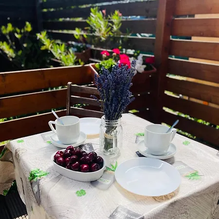 Διαμέρισμα Sportbalaton Calm Little Garden Hideaway Balatonudvari